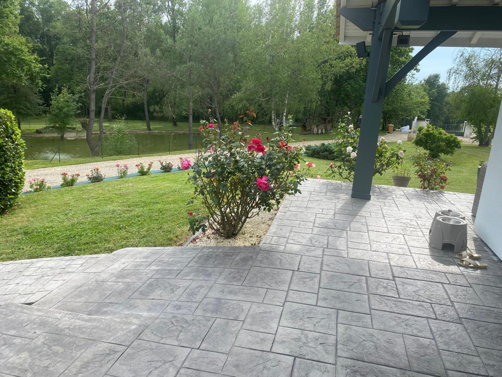 Les Pins Perdus Bed & Breakfast Saint-Ciers-d'Abzac Ngoại thất bức ảnh